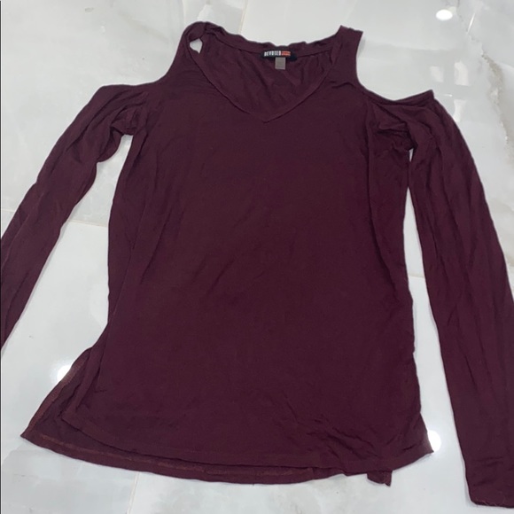 Open shoulder long sleeve shirt - Picture 1 of 1